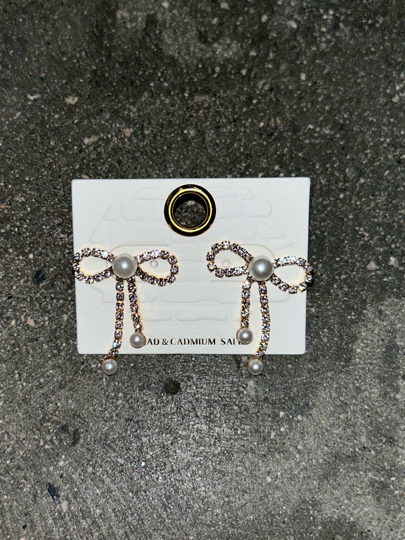 diamond & pearl bow earrings (GOLD)