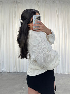 amara knit sweater (WHITE)