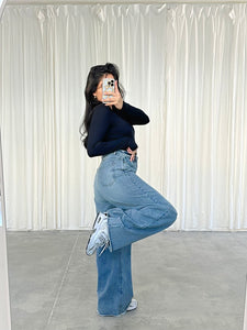 riri jeans (LIGHT MEDIUM WASH DENIM)