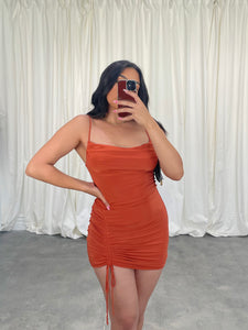 demi dress (RUST)